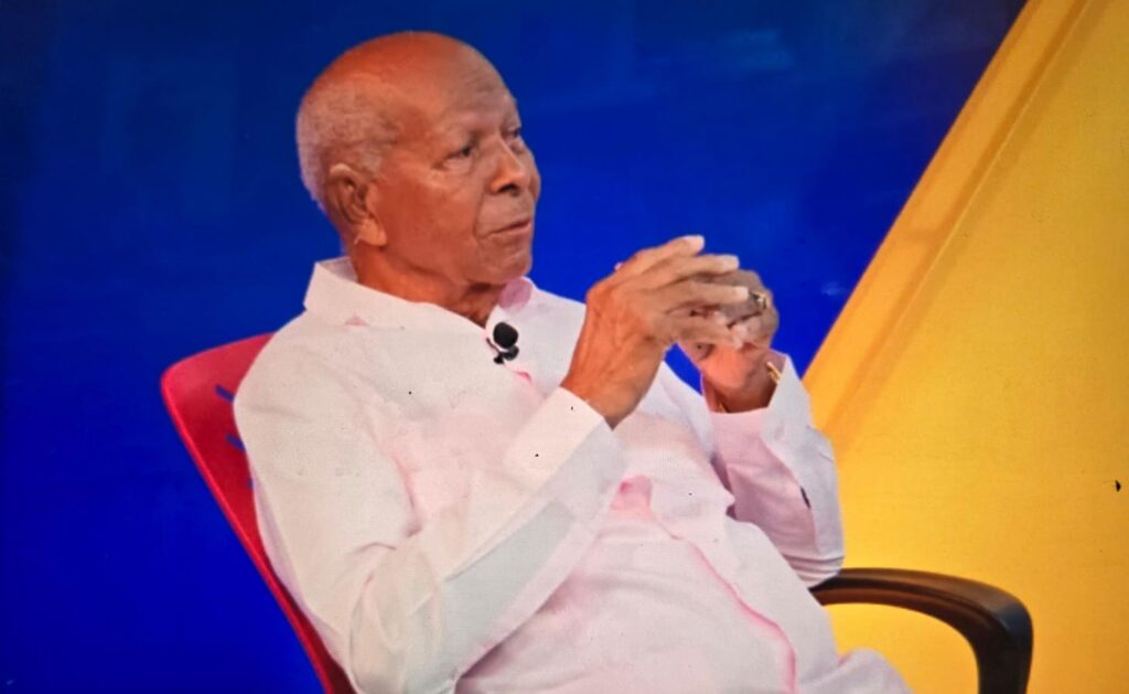 Las patanas fueron instaladas en el puente Duarte el 25 y no el 27 de abril, dice Hombre Rana Andrés Dirocié