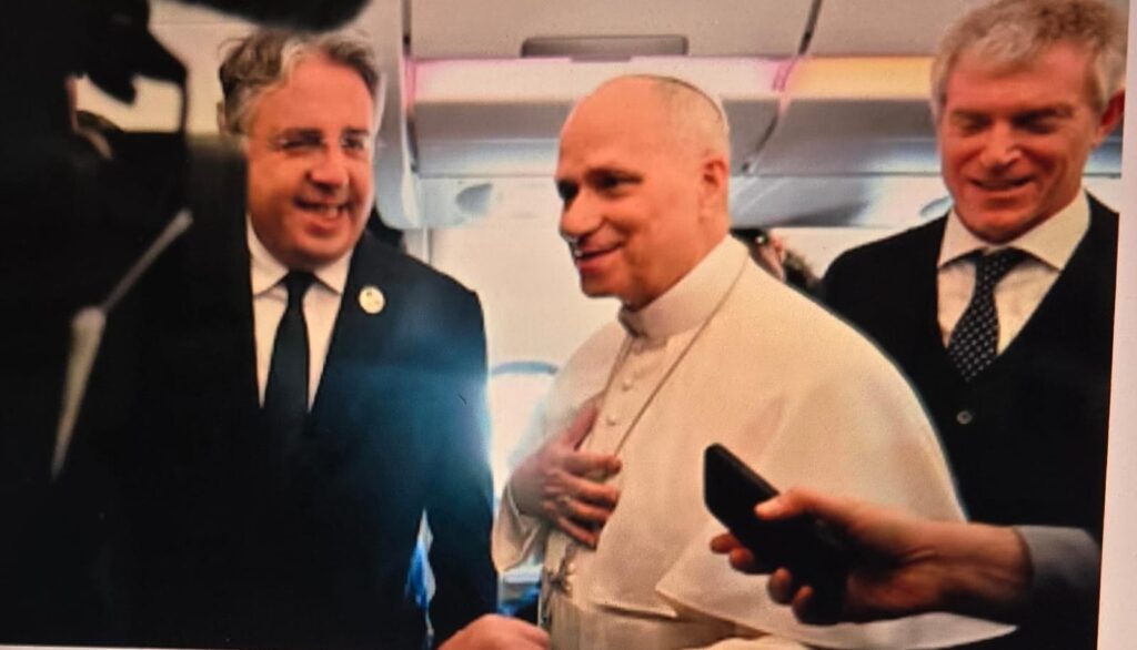 El papa León XIV responde al presidente de EE UU: “No tengo miedo a Trump. Seguiré hablando contra la guerra”