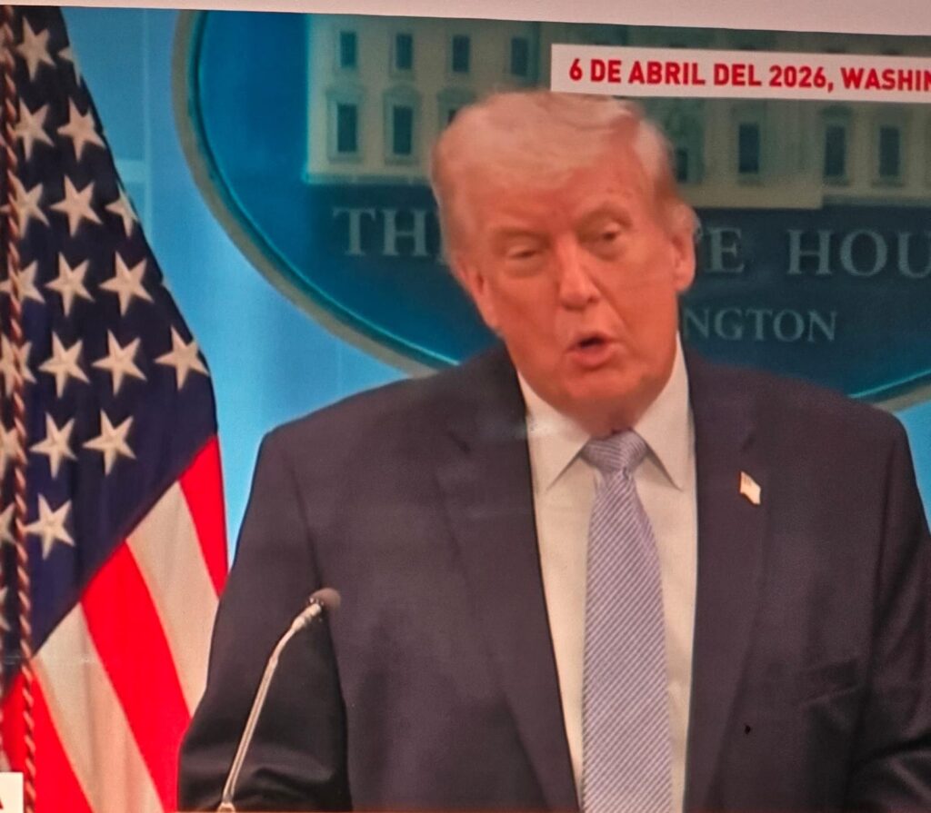 Trump: "Acepto suspender los bombardeos y ataques contra Irán durante dos semanas"